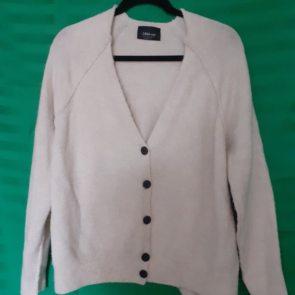 ZARA knit eur/usa size small used